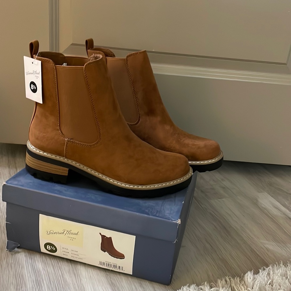 Women’s Chelsea Boot